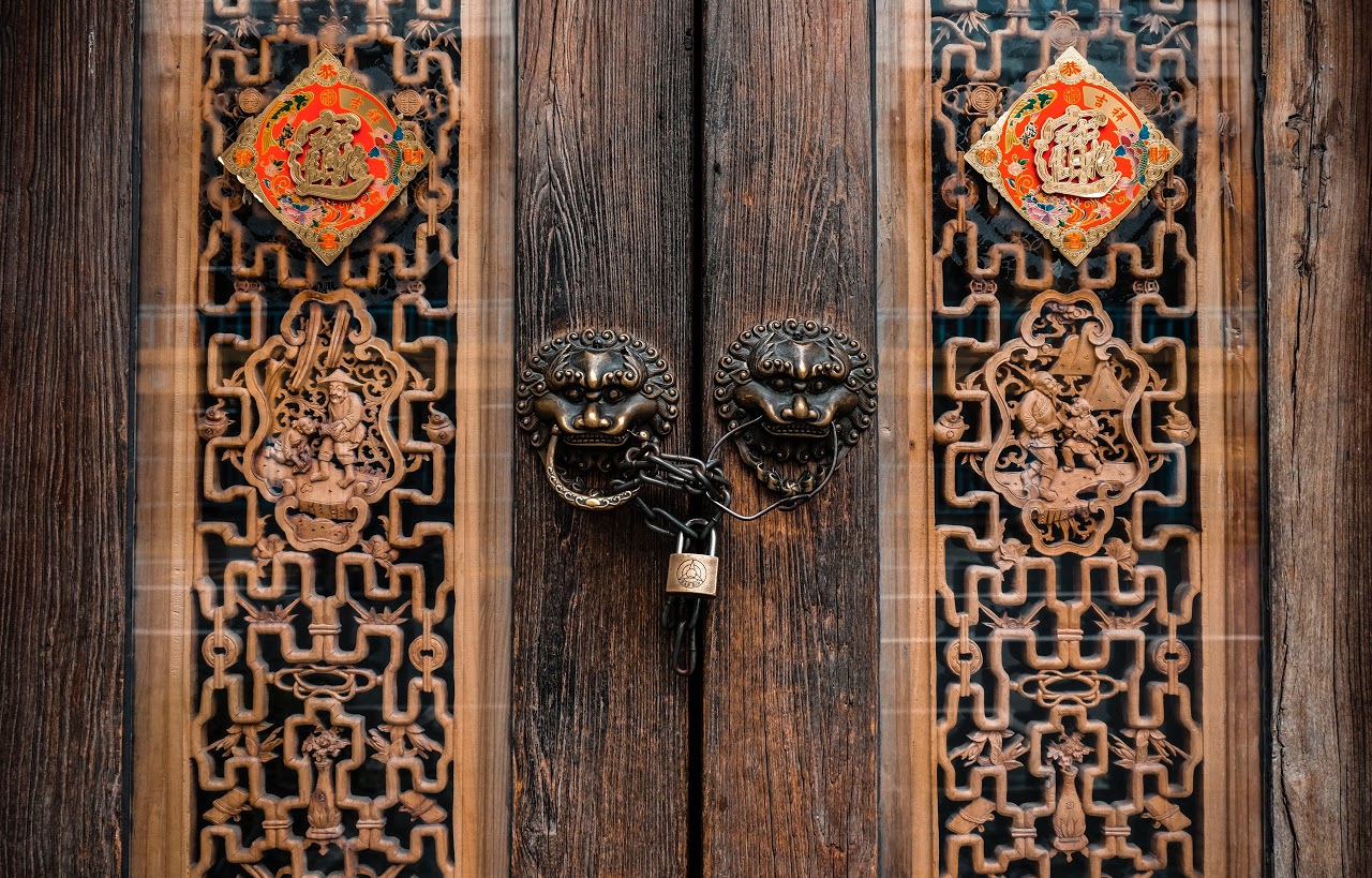 pexels-henry-&-co-2307566